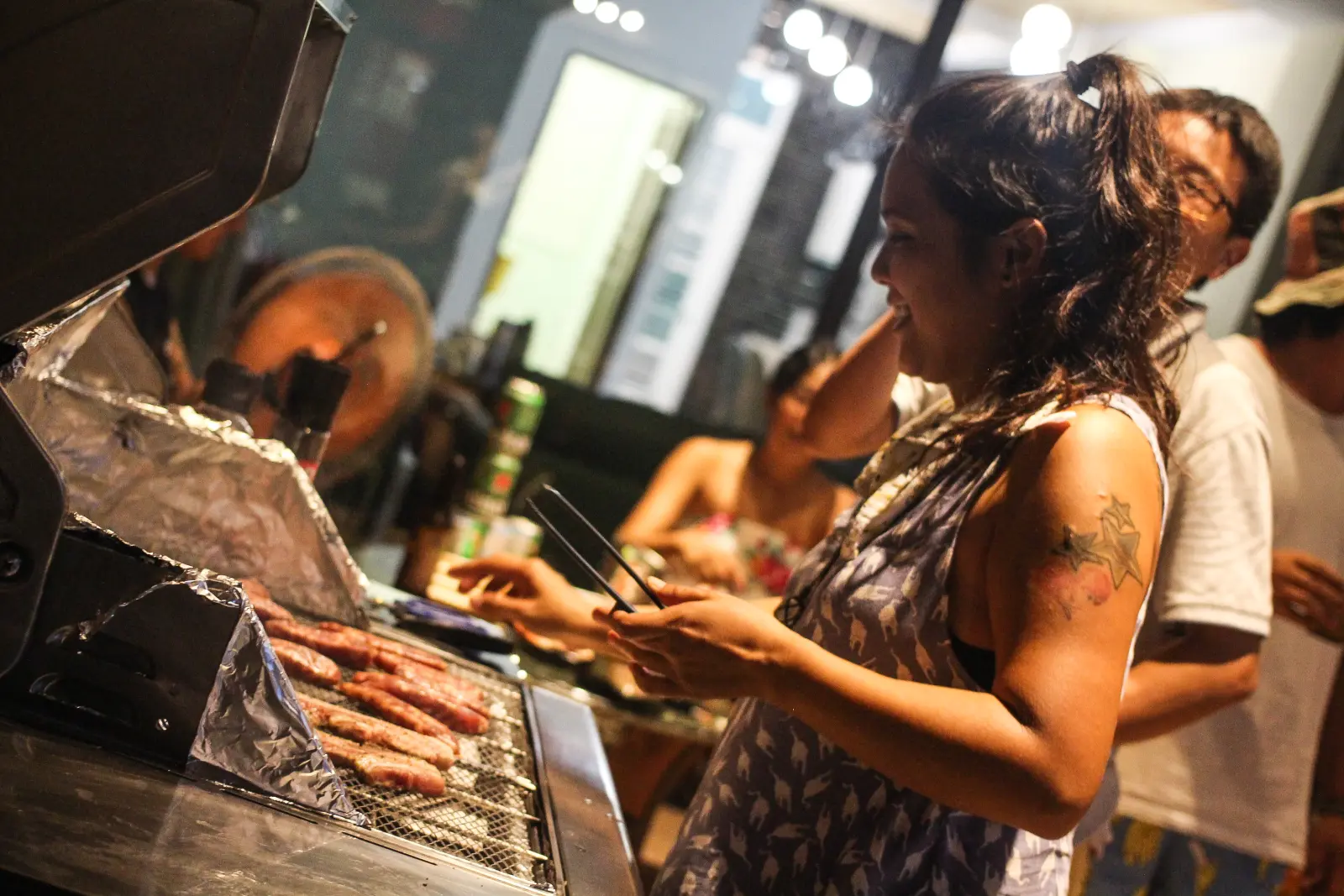 一樓前庭烤肉區與設備